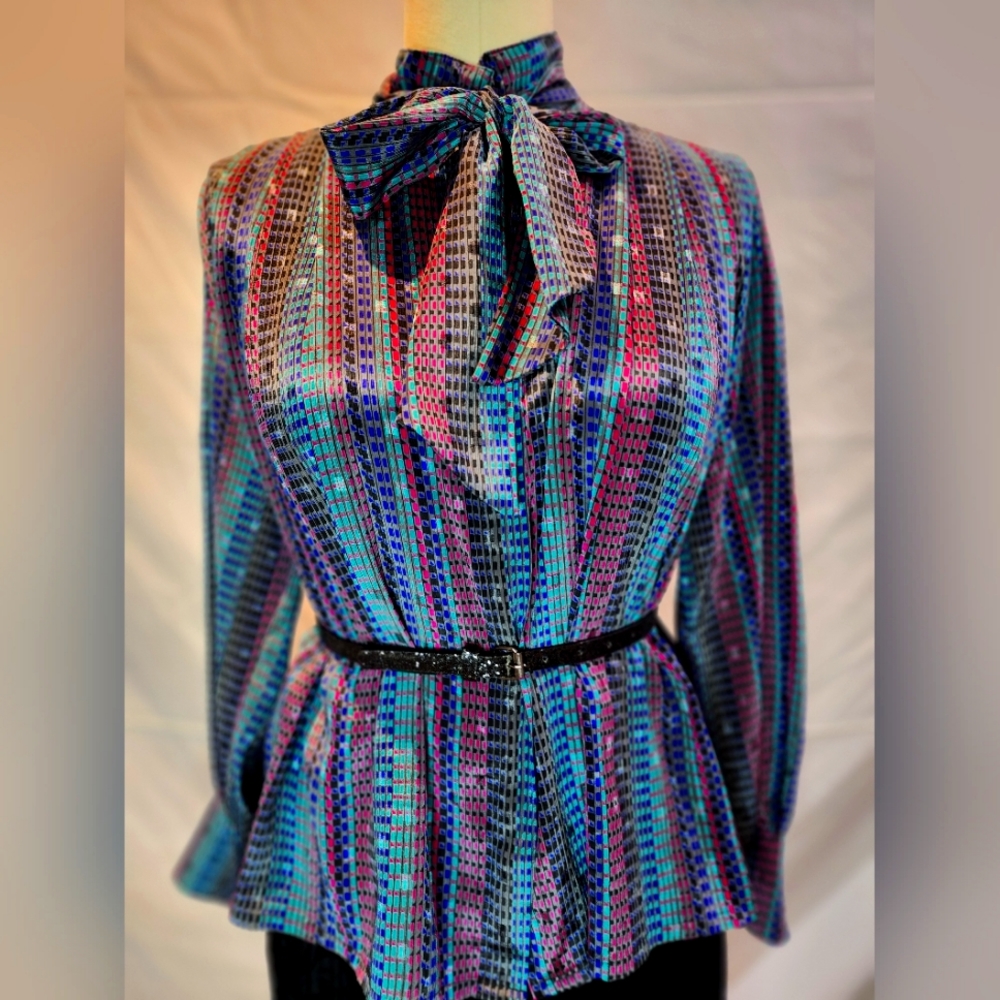 Vintage Secretary blouse with pussy bow. Nicola, Size 10